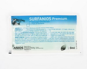 Surfanios premium dose 20ml ! Biocide circuit restreint, à utiliser avec précaution après lecture des instructions d'emploi - L' acheteur à l' obligation légale de s'enregistrer via www.biocide.be  