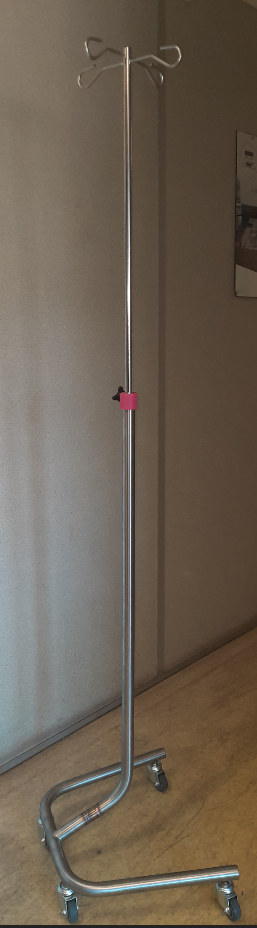 Pied à sérum encastrable 4 crochets sécu + alourdisseur + roulettes 50mm simple galet